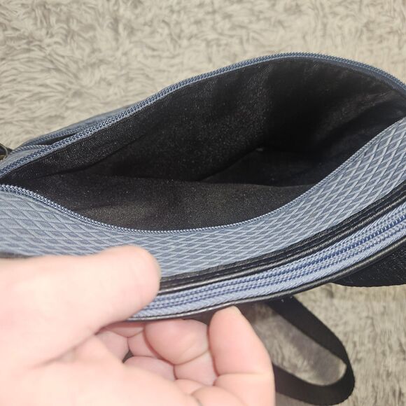 THE SAK Olvera Steal Blue Canvas Crossbody Bag Gray Blue Multi Pocket - Picture 9 of 16